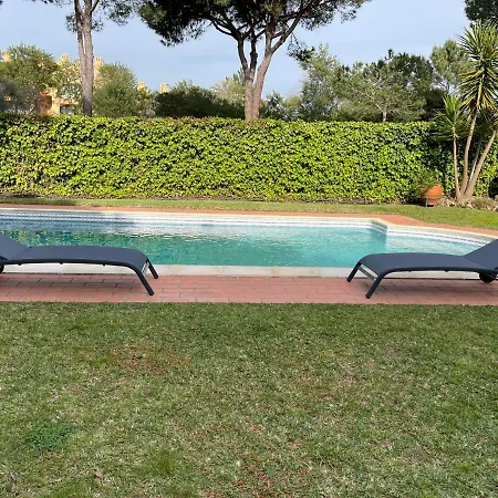 Algarvila Βιλαμούρα