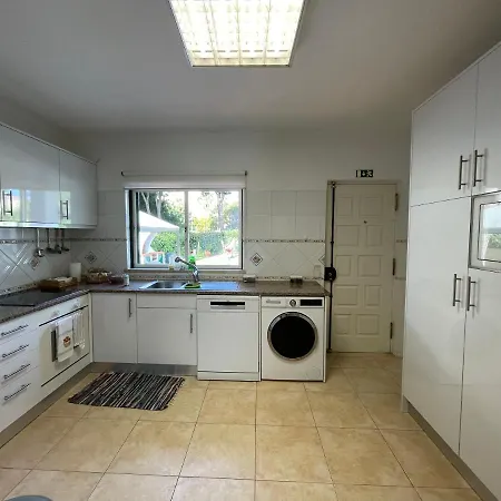 Algarvila Βιλαμούρα